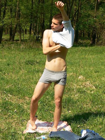 It’s a bright sunny day that allows horny dude Kamas bfcollection strip and masturbate alfresco